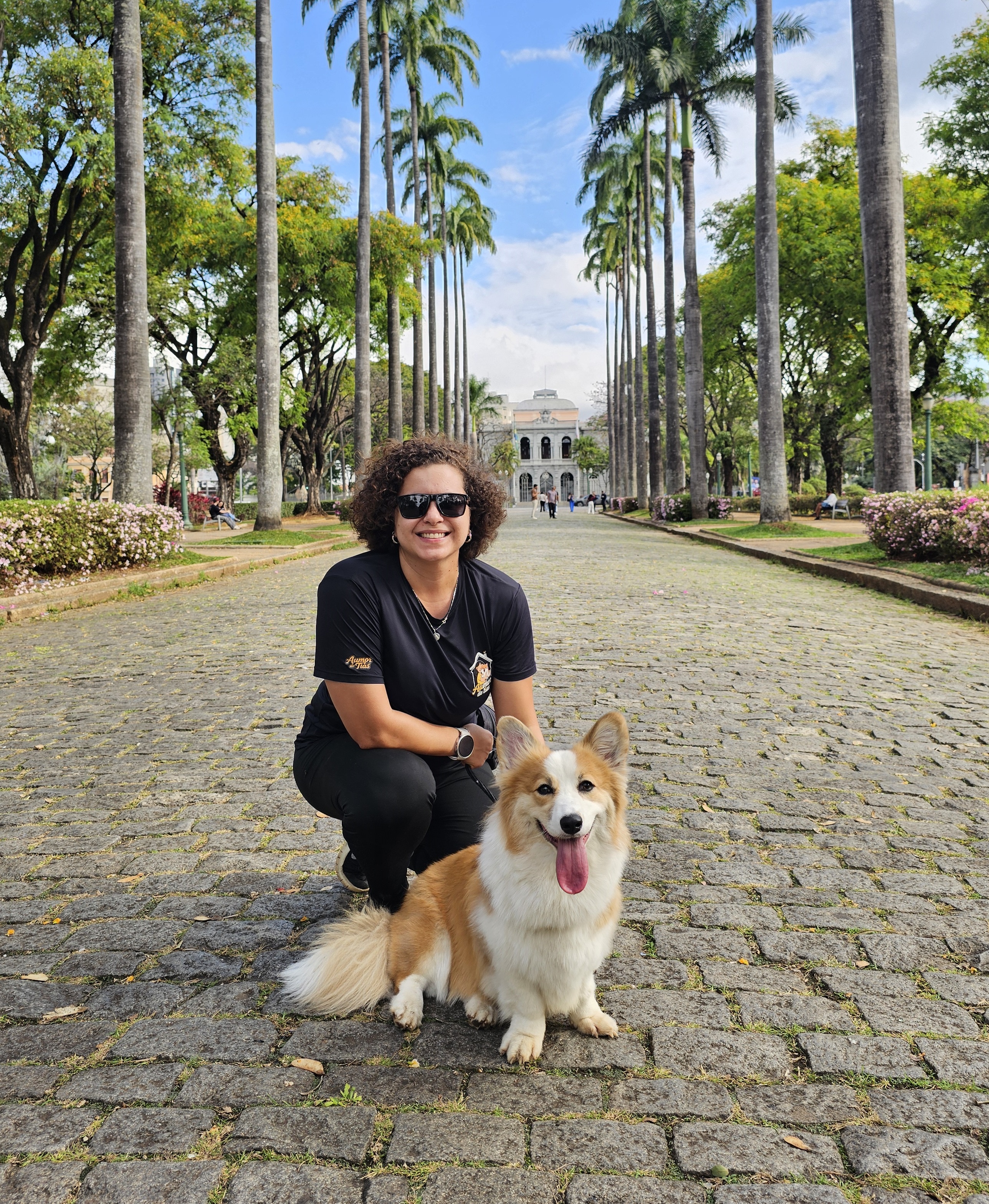 Tia Suh com um cachorro